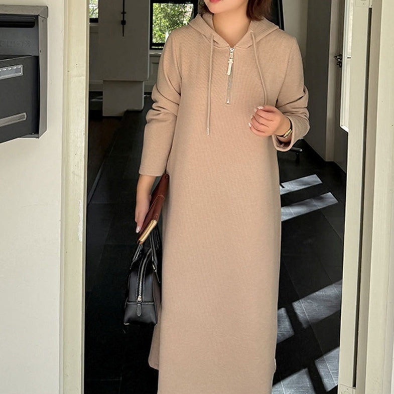 ワンピース ロングワンピース 長袖 ハーフジップ ロング丈 リラックス 部屋着 ルームウエア かわいい 可愛い 大人可愛い きれいめ シンプル レトロ おしゃれ かっこいい カジュアル こなれ感 個性的 主役級 存在感 抜け感 秋 冬 ベーシック ナチュラル キュート 無地 女性用 レディース ママ マタニティ OL 通勤 学生 通学 デート お出かけ 旅行 休日 ランチ カフェ ショッピング コンパ 普段使い デイリー 着回し 重ね着 XL 2XL 3XL 4XL トレンド モテ ゆったり 楽ちん