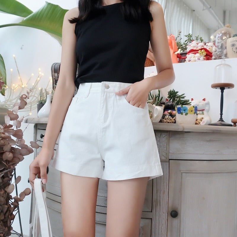 レディース パンツ ボトムス ショートパンツ ワイドパンツ ショート 膝上 スマート フェミニン ポケット ハイウエスト ボタン アメカジ かわいい 大人可愛い きれいめ シンプル カジュアル 上品 おしゃれ こなれ感 ボーイッシュ 抜け感 ベーシック 無地 春 夏 お出かけ お泊まり アウトドア キャンプ リゾート 海 ビーチ 公園 休日 バカンス 高原 ガーデン ショッピング 美脚 脚長 普段使い 着回し 定番 S M L XL 2XL 大きいサイズ 白 ホワイト 黒 ブラック オフホワイト