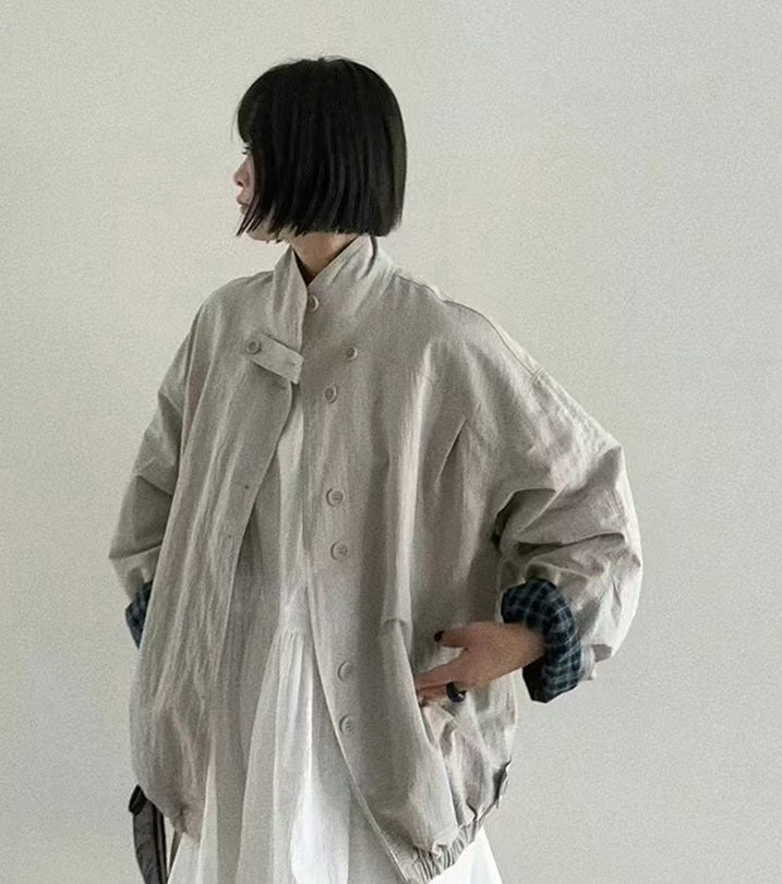 レディース アウター 上着 ウィンドブレーカー ミドル丈 長袖 ハイネック ワイド ファスナー ポケット 前開き 薄手 大人可愛い シンプル カジュアル おしゃれ こなれ感 メンズライク ボーイッシュ 個性的 主役級 存在感 抜け感 都会的 無地 春 秋 ロングシーズン ママ 通勤 デート お出かけ 旅行 女子会 韓国 オルチャン 楽ちん 防寒 体型カバー 普段使い 着回し トレンド 流行 インスタ映え ゆったり ゆる フリーサイズ 黒 ブラック グレー