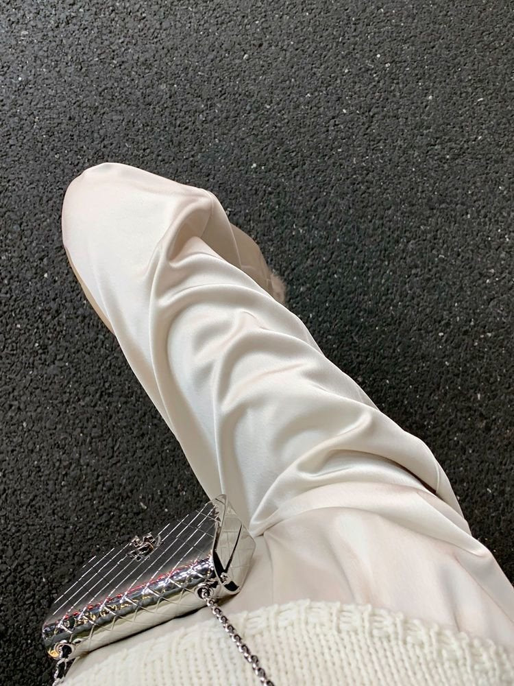レディース パンツ 無地 ゆったり ワイド 春夏 カジュアル 春 夏 シンプル ストレートパンツ ロング ストレート ロングパンツ 薄手 サテン ハイウエスト 光沢 ポリエステル