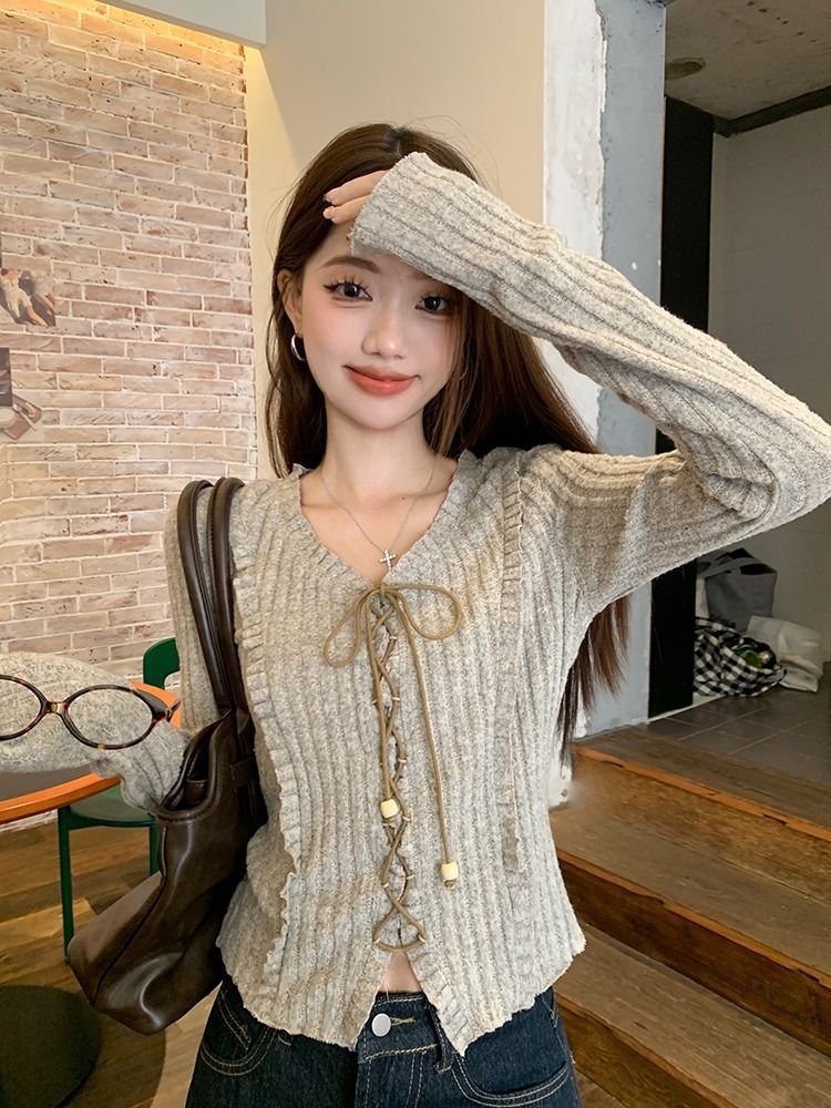 レディース トップス Tシャツ 長袖 無地 スリム 秋冬 秋 きれいめ Vネック ショート 膝丈 タイト レース シンプル 冬 細身 上品 シャツ 切り替えデザイン タイ レースアップ ポリエステル 着痩せ