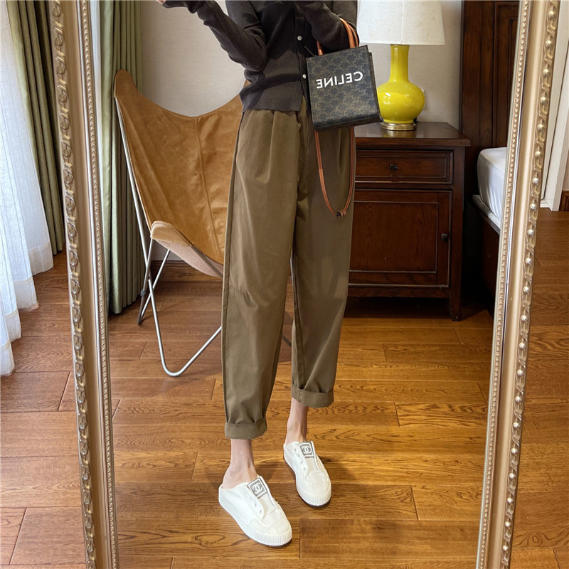 レディース パンツ ボトムス アウター 上着 テーパードパンツ ロングパンツ アンクル丈 クロップド丈 オーバーサイズ  ストリート きれいめ シンプル カジュアル 上品 おしゃれ かっこいい レトロ こなれ感 ラフ メンズライク マニッシュ ボーイッシュ スポーティー ベーシック アクティブ ナチュラル 無地 春 秋 お出かけ アウトドア 旅行 休日 楽ちん 体型カバー 美脚 脚長 普段使い 着回し レイヤード トレンド 流行 定番 S M L 小さいサイズ 大きいサイズ 茶色 ブラウン オフホワイト