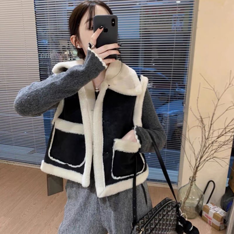 レディース ベスト コート ノースリーブ 無地 ゆったり 秋冬 秋 きれいめ 袖なし ショート 膝丈 シンプル 冬 黒 上品 ファー ウール アウター ポリエステル