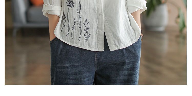 レディース トップス シャツ 羽織 前開き ショート 長袖 襟付き スリム 細身 刺繍 ポケット 2way 大人可愛い きれいめ シンプル 上品 おしゃれ こなれ感 個性的 エレガント 主役級 存在感 都会的 花柄 フラワー 春 秋 ロングシーズン ママ オフィス ビジネス デート お出かけ 女子会 韓国 オルチャン 暖かい 防寒 体型カバー 普段使い 着回し モテ 流行 インスタ映え M L XL 2XL 3XL 大きいサイズ ゆったり ゆる 白 ホワイト ネイビー