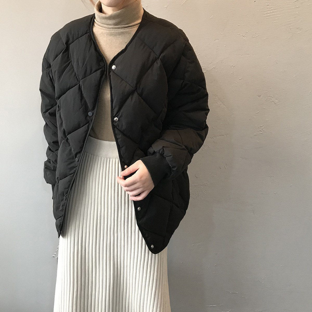 レディース ジャケット 長袖 ゆったり オーバーサイズ 秋冬 秋 体型カバー ショート キルティング 冬 ダウン 薄手 襟なし タイ アウター ポリエステル ダウンジャケット
