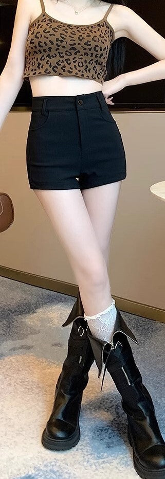 レディース パンツ ボトムス スーツ ショートパンツ 膝上 スリム Aライン ハイウエスト 伸縮性 かわいい きれいめ シンプル カジュアル おしゃれ かっこいい スポーティー 個性的 クール 主役級 キュート 学生風 ベーシック ナチュラル ワイルド 無地 秋 ロングシーズン 通勤 学生 通学 部活 デート お出かけ お泊まり アウトドア イベント 旅行 女子会 休日 ライブ 合コン コンパ 韓国 脚長 モテ トレンド 定番 S M L XL 黒 ベーシックカラー 大人カラー