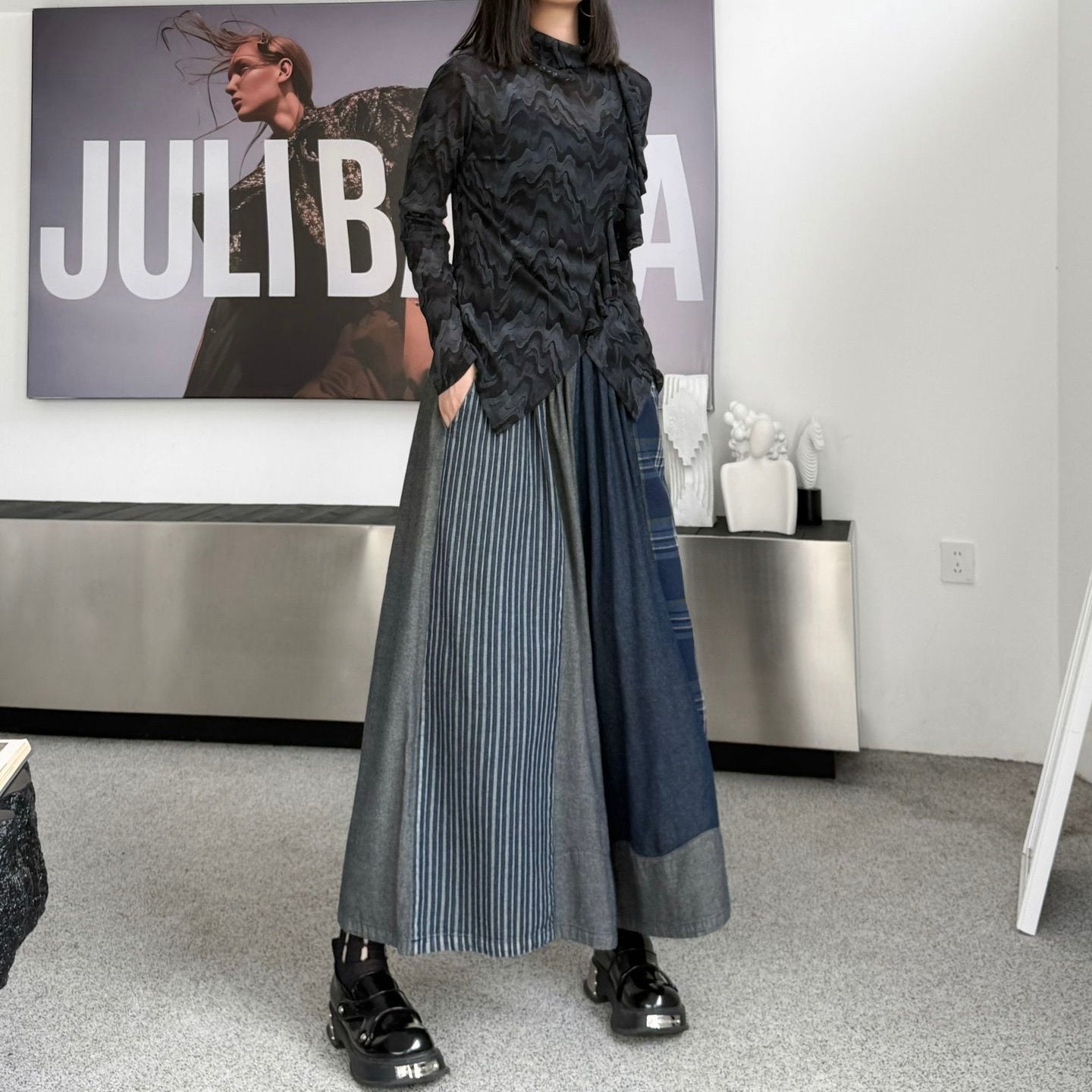 レディース パンツ ボトムス ロングパンツ ワイドパンツ 丈長 フルレングス ストリート 配色 かわいい 大人可愛い カジュアル おしゃれ かっこいい メンズライク マニッシュ 個性的 クール ヴィンテージ アメリカン カントリー アクティブ ワイルド 無地 チェック ストライプ パッチワーク オールシーズン お出かけ 女子会 休日 ショッピング ライブ カフェ フェス ランチ 体型カバー 脚長 普段使い 着回し トレンド 流行 インスタ映え ビッグ ゆったり ゆる フリーサイズ ワンサイズ ブルー 青
