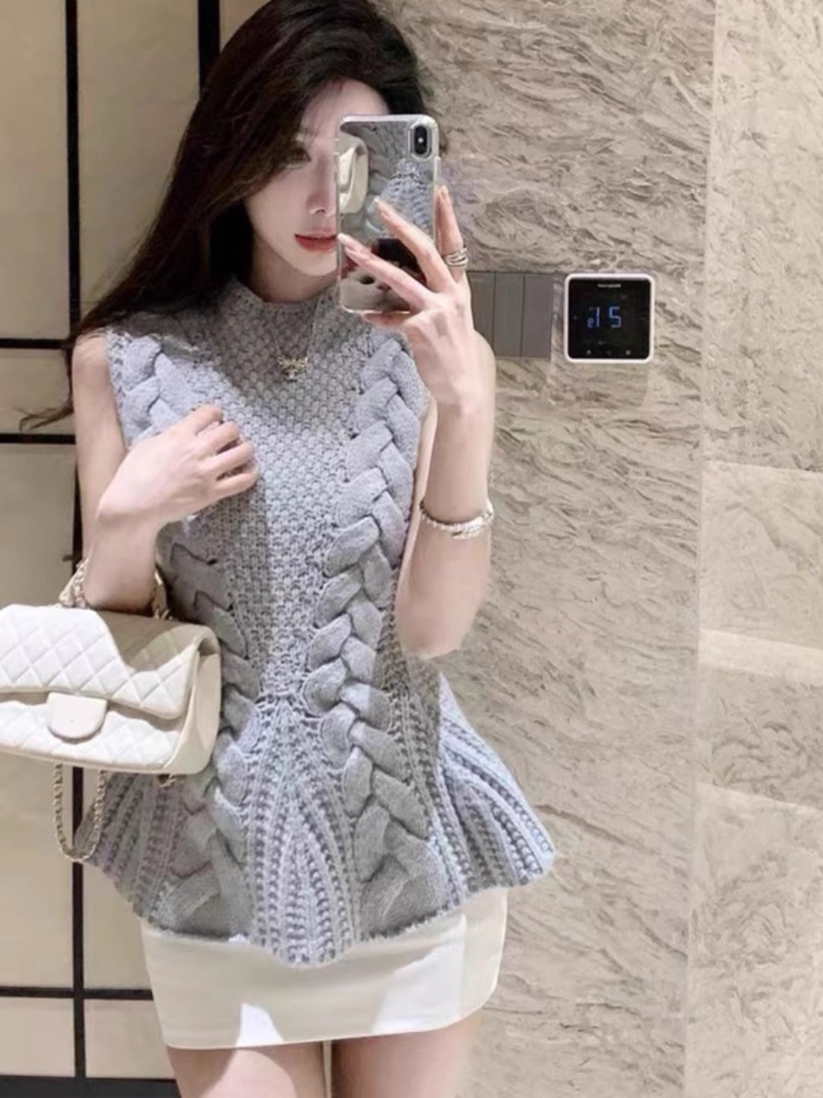 レディース トップス ニット 袖なし かわいい 大人可愛い きれいめ シンプル 上品 おしゃれ かっこいい キュート 無地 春 夏 デート お出かけ お泊まり 女子会 休日 ショッピング ライブ お花見 合コン カフェ 婚活 フェス ランチ コーデ 普段使い 着回し モテ フリーサイズ グレー アプリコット 編み込み こなれ感 抜け感 ラブリー キュート ママ 通勤 通学 デート アウトドア イベント リゾート 公園 バカンス 高原 ホテル ガーデン ショッピング 発表会 コンパ お家時間 普段使い