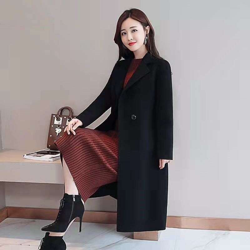 レディース コート アウター 上着 羽織 前開き ロングコート 膝下 ロング 長袖 ストレート Iライン ポケット 前開き ボタン 薄手 大人可愛い シンプル カジュアル おしゃれ かっこいい こなれ感 個性的 クール 主役級 存在感 抜け感 都会的 ベーシック 無地 秋 ロングシーズン ママ 通勤 デート お出かけ 女子会 韓国 オルチャン 普段使い 着回し インスタ映え S M L XL 2XL ゆったり ゆる 黒 ブラック 茶色 ブラウン ベージュ レッド ワインレッド