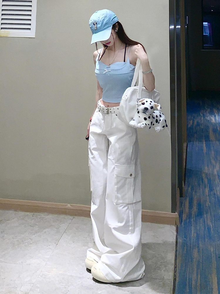 レディース パンツ ボトムス ロングパンツ ワイドパンツ カーゴパンツ ロング ワイド ストリート ポケット ハイウエスト かわいい シンプル カジュアル おしゃれ かっこいい こなれ感 メンズライク ボーイッシュ ラフ クール キュート 抜け感 無地 春 秋 ママ 通勤 学生 学校 通学 デート お出かけ 旅行 公園 女子会 休日 ショッピング お花見 カフェ 体型カバー 普段使い 着回し S M L XL  白 ホワイト ベーシックカラー