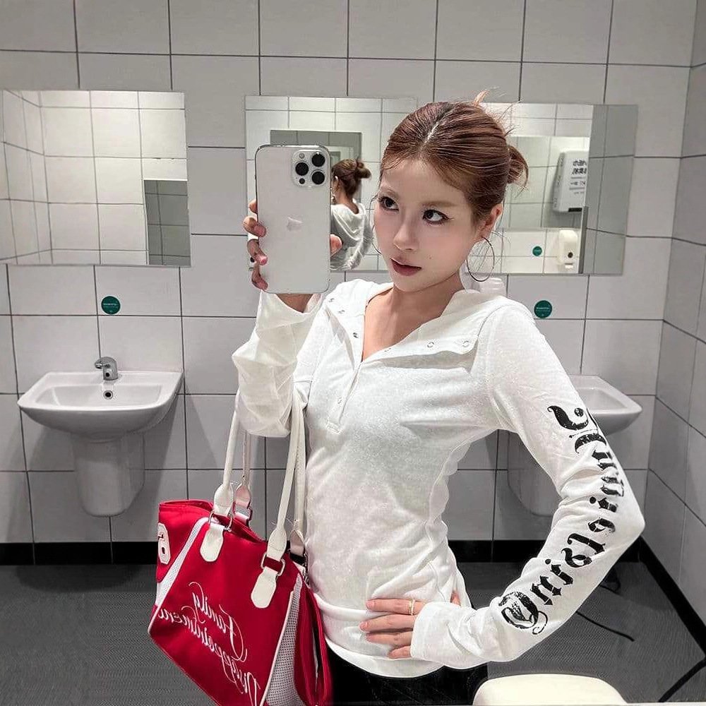 レディース トップス Tシャツ カットソー 長袖 プリント スリム コットン 綿 夏 秋冬 カジュアル 春夏 ホワイト 膝丈 秋 タイト 冬 ブラック 細身 シャツ フード タイ ストレッチ 着痩せ