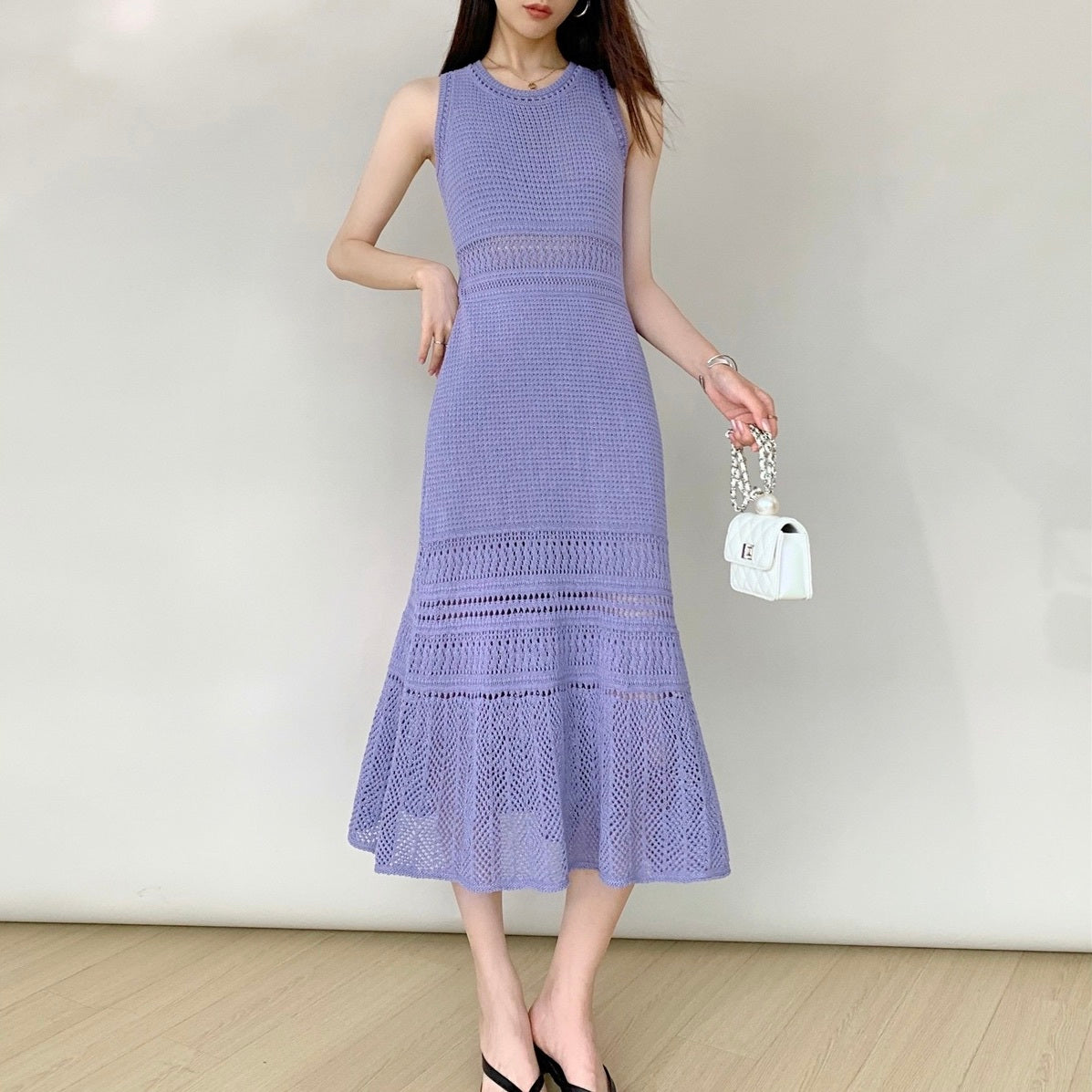 レディース ワンピース フレア ロング マキシ 袖なし ノースリーブ ラウンドネック フェミニン ハイウエスト 編み込み レースアップ 透け感 シースルー ヴィンテージ 透かし編み かわいい 大人可愛い きれいめ シンプル 上品 おしゃれ レトロ アジアン エキゾチック ガーリー 夏 デート お出かけ イベント リゾート 旅行 海 ビーチ 休日 バカンス 普段使い 着回し レイヤード 清楚 トレンド 流行 インスタ映え S M L XL 小さいサイズ 大きいサイズ 白 ホワイト 黒 ブラック 紫 パープル