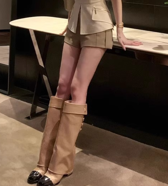 レディース ブーツ ロングブーツ 5cm 3cm 美脚 脚長 かわいい 大人可愛い きれいめ シンプル カジュアル 上品 おしゃれ エレガント 主役級 存在感 クラシック 無地 秋 冬 無地 デート お出かけ イベント 旅行 ホテル レストラン 休日 デイリー 普段使い 高見え 格上げ 22.5cm 23.0cm 23.5cm 24.0cm 24.5cm 25.0cm 大きい 白 黒 ホワイト ブラック