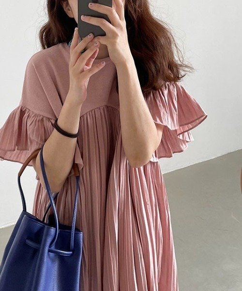 ワンピース 長袖 無地 夏 秋 春夏 プリーツ 韓国ファッション ラウンドネック シンプル リゾート 冬 ロング フリル