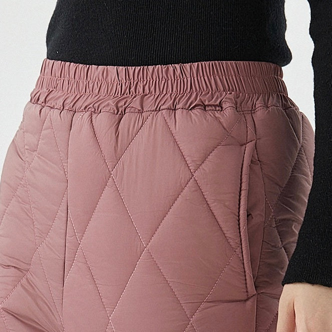 レディース パンツ ボトムス テーパードパンツ ロングパンツ アンクル丈 クロップド丈 ストリート ウエストゴム アメカジ フリース 厚手 裏起毛 綿 コットン おしゃれ かっこいい レトロ ベーシック アメリカン カントリー アクティブ ナチュラル ワイルド チェック 菱形 秋 冬 アウトドア キャンプ 旅行 楽ちん 暖かい 防寒 体型カバー 美脚 脚長 トレンド 流行 定番 M L XL 2XL 3XL 4XL 小さいサイズ 大きいサイズ ビッグ ゆったり ゆる 黒 ブラック グレー ベージュ ピンク