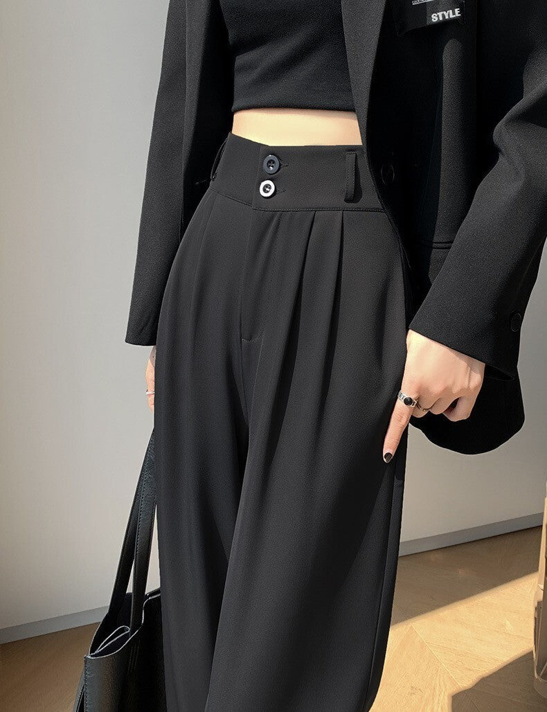 レディース パンツ ボトムス ワイドパンツ ハイウエスト ハイウエストタックワイドパンツ ワイドシルエット ワイド フェミニン ボタン 大人可愛い きれいめ シンプル カジュアル 上品 おしゃれ かっこいい こなれ感 ラフ 主役級 存在感 抜け感 ベーシック ナチュラル シック 無地 春 秋 お出かけ 休日 ショッピング カフェ 体型カバー 美脚 脚長 普段使い 着回し スタイルアップ スタイリッシュ M L XL 2XL 3XL 4XL 5XL ブラック ダークグレー ホワイト ブラウン