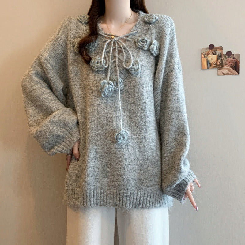 レディース トップス セーター ニット フラワー フラワーモチーフ フラワーモチーフ付き 編み上げ リボン プルオーバー ざっくり編み ゆったりシルエット 長袖 ドロップショルダー 萌袖 ワイド フェミニン かわいい 大人可愛い シンプル カジュアル おしゃれ こなれ感 ラフ ガーリー 主役級 存在感 抜け感 キュート ロマンティック ナチュラル 無地 秋 冬 デート お出かけ イベント 女子会 休日 ショッピング カフェ お家時間 重ね着 普段使い 着回し レイヤード ゆったり フリーサイズ ワンサイズ