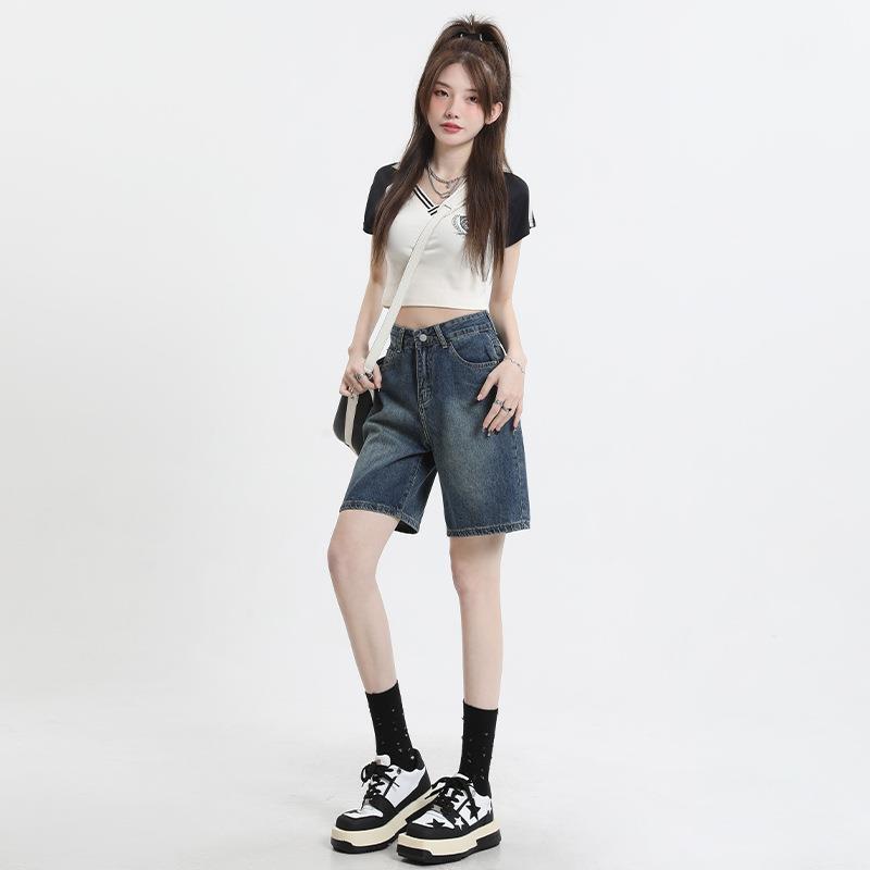 レディース パンツ ボトムス ストレートパンツ デニムパンツ 膝丈 膝上 ミドル丈 ポケット ハイウエスト ボタン かわいい シンプル カジュアル おしゃれ かっこいい ラフ ボーイッシュ ガーリー 学生風 ベーシック アクティブ ナチュラル 無地 夏 ママ 通勤 学生 デート お出かけ お泊まり アウトドア 旅行 公園 女子会 休日 ショッピング 脚長 普段使い モテ トレンド 定番 XS S M L XL 2XL 小さいサイズ 大きいサイズ ゆったり 水色 ブルー ベーシックカラー