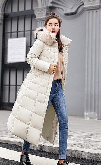 中綿コート レディース コート アウター 上着 羽織 前開き 膝下 ミモレ ロング 長袖 スタンドカラー フード Iライン ベルト ウエストマーク ファスナー ポケット 大人可愛い きれいめ シンプル おしゃれ 存在感 都会的 ナチュラル 無地 秋 冬 ママ 通勤 学生 学校 通学 デート お出かけ 旅行 公園 女子会 休日 ショッピング カフェ 防寒 普段使い 着回し M L XL 2XL 3XL 大きいサイズ ブラック ダークグレー オフホワイト レッド ベーシックカラー 大人カラー キャラメル