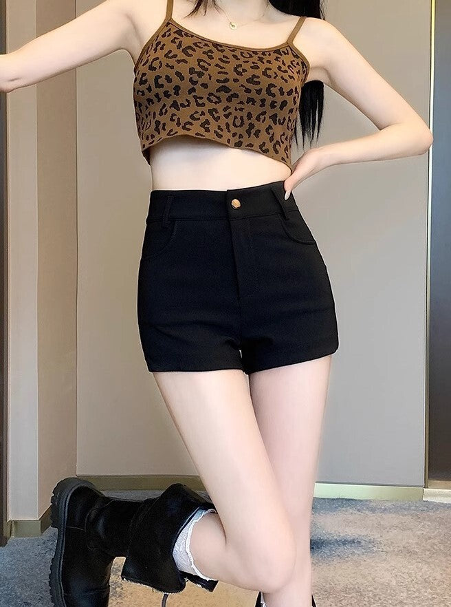 レディース パンツ ボトムス スーツ ショートパンツ 膝上 スリム Aライン ハイウエスト 伸縮性 かわいい きれいめ シンプル カジュアル おしゃれ かっこいい スポーティー 個性的 クール 主役級 キュート 学生風 ベーシック ナチュラル ワイルド 無地 秋 ロングシーズン 通勤 学生 通学 部活 デート お出かけ お泊まり アウトドア イベント 旅行 女子会 休日 ライブ 合コン コンパ 韓国 脚長 モテ トレンド 定番 S M L XL 黒 ベーシックカラー 大人カラー