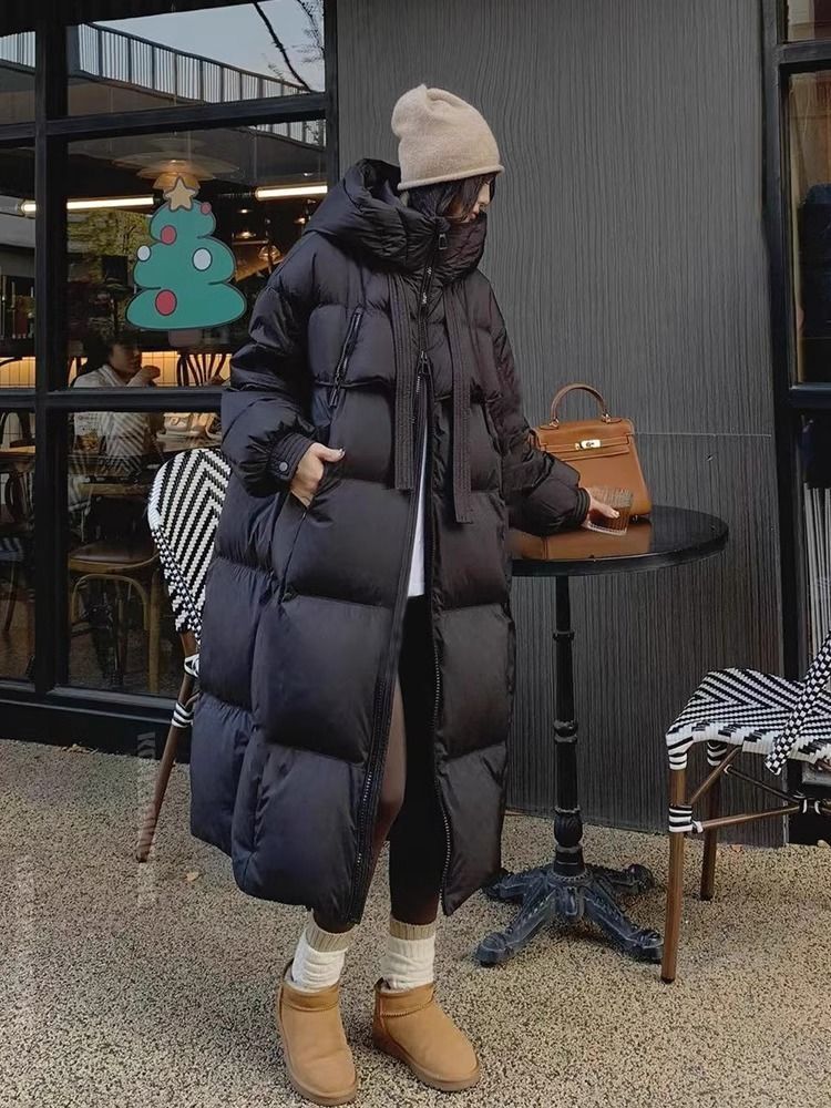 レディース コート ダウン アウター 上着 ロングコート ダウンコート ロング 長袖 ハイネック フード ストレート Iライン ポケット 前開き 大人可愛い きれいめ シンプル カジュアル おしゃれ こなれ感 個性的 主役級 存在感 抜け感 都会的 無地 秋 冬 入学式 ロングシーズン ママ オフィス ビジネス 通勤 通学 デート お出かけ 旅行 レストラン 女子会 合コン 楽ちん 暖かい 防寒 体型カバー 普段使い 着回し 流行 インスタ映え 定番 M L XL 大きいサイズ 白 ホワイト 黒 ブラック