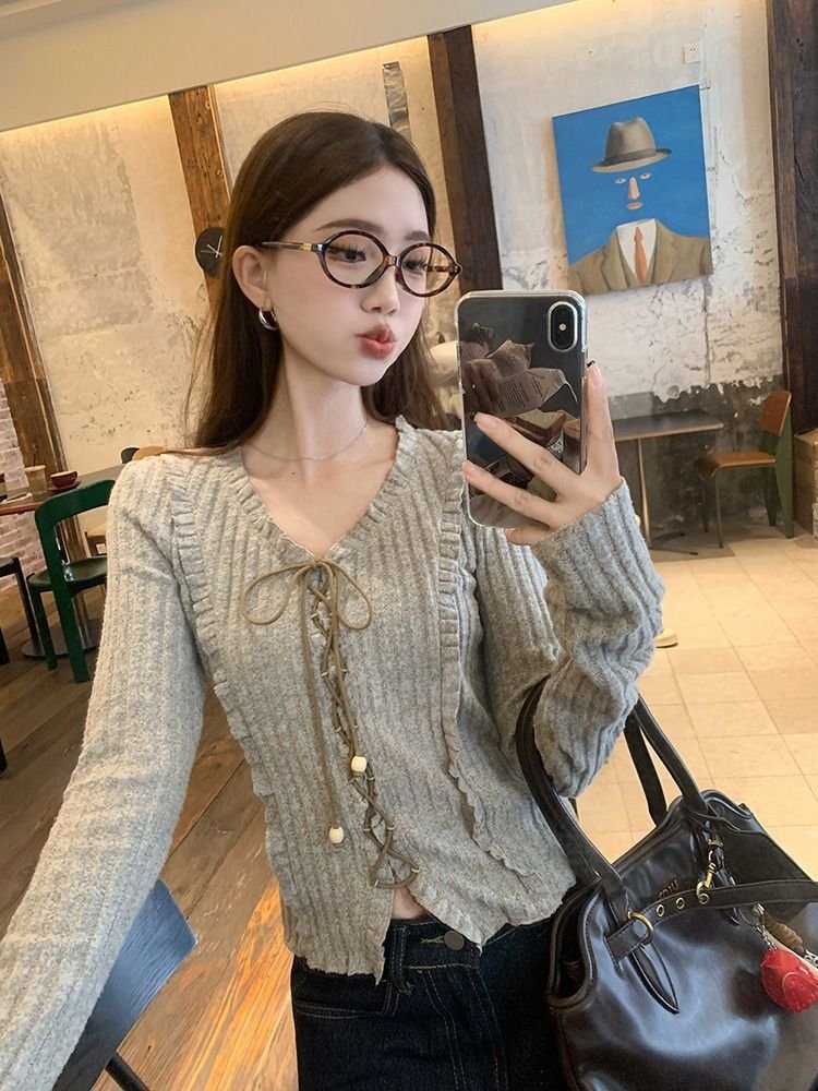 レディース トップス Tシャツ 長袖 無地 スリム 秋冬 秋 きれいめ Vネック ショート 膝丈 タイト レース シンプル 冬 細身 上品 シャツ 切り替えデザイン タイ レースアップ ポリエステル 着痩せ