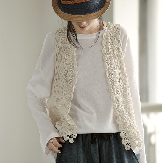レディース トップス ベスト 羽織 前開き 袖なし ノースリーブ ストレート Iライン フェミニン ストリート 刺繍 透け感 クロシェ 透かし編み かわいい 大人可愛い きれいめ シンプル カジュアル 上品 おしゃれ レトロ ガーリー 抜け感 ヴィンテージ アクティブ 春 夏 お出かけ リゾート 旅行 ビーチ 休日 カフェ フェス ランチ 重ね着 楽ちん 普段使い 着回し レイヤード トレンド 流行 定番 フリーサイズ ワンサイズ 白 ホワイト 黒 ブラック 茶色 ブラウン ベージュ カーキ キャメル