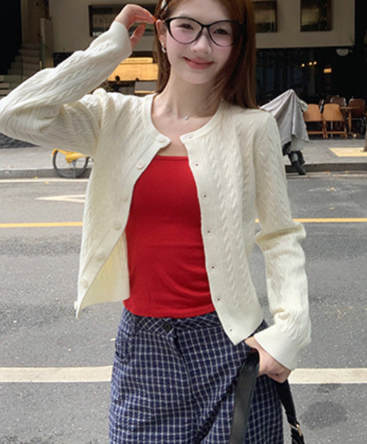 レディース トップス セーター カーディガン 上着 長袖 かわいい 大人可愛い きれいめ シンプル 上品 おしゃれ キュート 無地 秋 冬 男女兼用 ママ 通勤 デート お出かけ 旅行 ジム 休日 カフェ ランチ コーデ 暖かい 普段使い 着回し 定番 S M L XL ホワイト ブラック グレー レッド 細身 前開き ラブリー キャンプ イベント リゾート 旅行 海 プール レストラン ビーチ バカンス ホテル ガーデン ショッピング ライブ お花見 合コン コンパ 婚活 フェス ツーリング お家時間