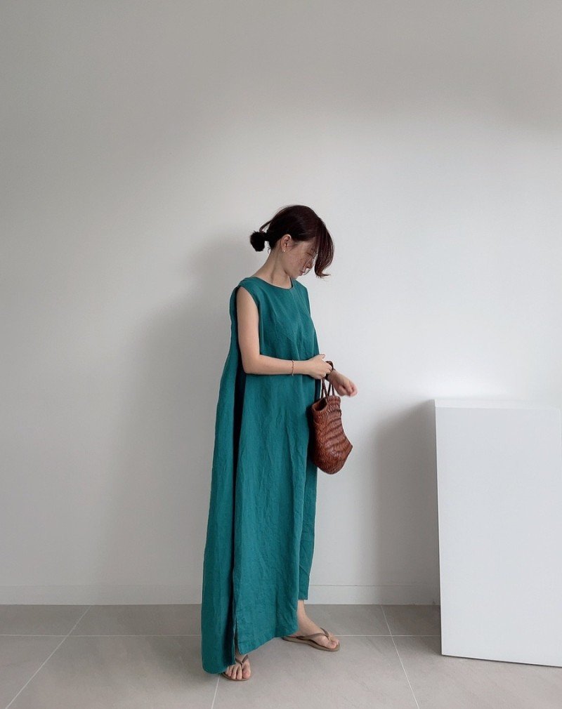 ドレス ノースリーブ 無地 春夏 きれいめ 袖なし 春 夏 ラウンドネック シンプル ロング 上品