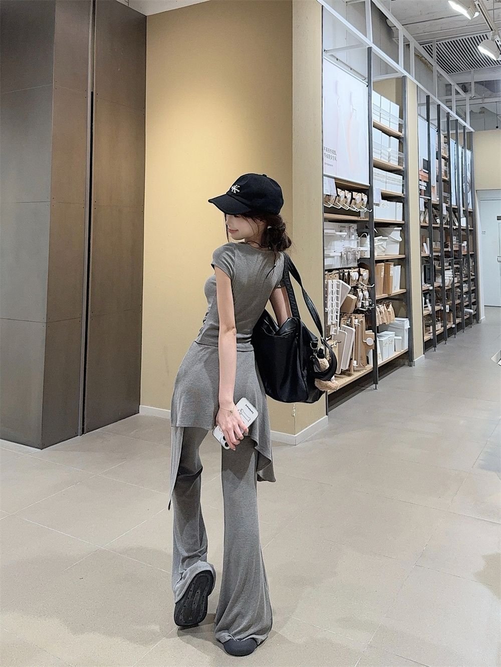 レディース Tシャツ パンツ 半袖 無地 スリム 春夏 カジュアル きれいめ 通勤 春 フレア 夏 シンプル ロング シャツ アシンメトリー 切り替えデザイン セットアップ 都会的 ポリエステル