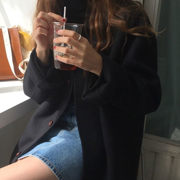 レディース コート ステンカラーコート シンプル ハーフコート 長袖 ドロップショルダー ポケット 前開き かわいい 大人可愛い シンプル カジュアル おしゃれ こなれ感 ラフ 主役級 存在感 抜け感 ベーシック ナチュラル 無地 秋 冬 デート お出かけ 旅行 女子会 休日 ショッピング カフェ 重ね着 暖かい 防寒 体型カバー 脚長 普段使い 着回し レイヤード スタイルアップ スタイリッシュ S M L XL ゆったり ゆる キャメル ブラック アプリコット