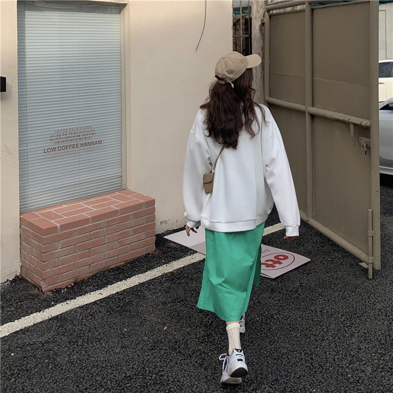 レディース トップス カーディガン スウェット 羽織 前開き ミドル丈 長袖 ドロップショルダー クルーネック 襟なし ワイド オーバーサイズ ポケット ボタン かわいい 大人可愛い シンプル カジュアル おしゃれ こなれ感 ルーズ キュート ベーシック ナチュラル 無地 春 秋 ママ 通勤 学生 学校 通学 デート お出かけ 旅行 公園 女子会 休日 ショッピング お花見 カフェ 重ね着 普段使い 着回し レイヤード ゆったり ゆる ビック フリーサイズ ホワイト ブラック ライトグレー 春カラー