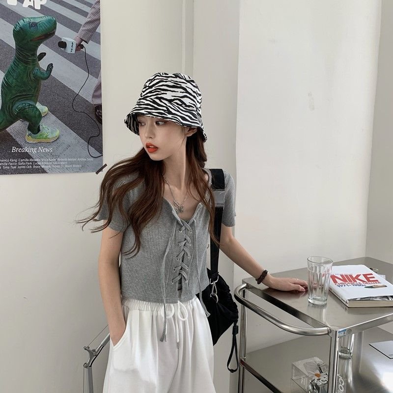 レディース トップス Tシャツ 半袖 オーバーサイズ スリム 春夏 きれいめ レトロ Vネック 春 夏 スクエアネック 上品 シャツ ハイウエスト