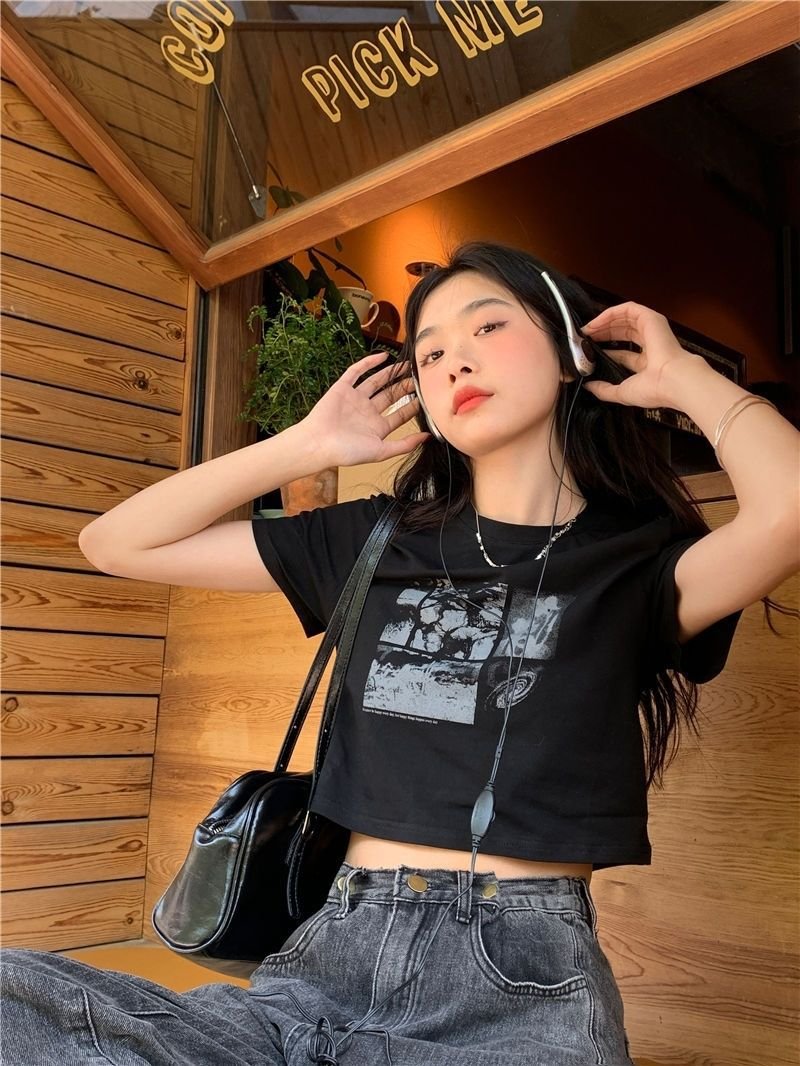レディース トップス Tシャツ 半袖 ボーダー ストライプ プリント 春夏 カジュアル 春 ショート 夏 ラウンドネック タイト 学生 ブラック 細身 シャツ タイ インナー ポリエステル 着痩せ
