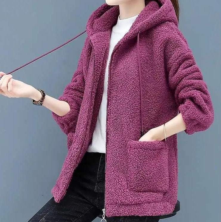 レディース ジャケット パーカー フリース アウター 上着 ロング 長袖 フード フェミニン ストリート もこもこ ふわふわ ふっくら ファスナー ポケット ハイウエスト 前開き ヴィンテージ アメカジ かわいい 大人可愛い シンプル カジュアル おしゃれ マニッシュ スポーティー 無地 秋 冬 アウトドア キャンプ 暖かい 防寒 普段使い 着回し 定番 M L XL 2XL 3XL 4XL 小さいサイズ 大きいサイズ ビッグ ゆったり ゆる 黒 ブラック 紫 ブラウン ベージュ ブルー レッド 赤 青