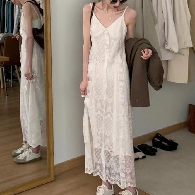 ワンピース ロングワンピース キャミソールワンピース Vネック 刺? 透け感 バックシャン ロング丈 かわいい 可愛い 大人可愛い きれいめ シンプル レトロ おしゃれ かっこいい カジュアル こなれ感 個性的 主役級 存在感 抜け感 春 夏 ベーシック ナチュラル エレガント キュート ガーリー 無地 女性用 レディース ママ OL 通勤 学生 通学 デート お出かけ 旅行 休日 ランチ カフェ ショッピング コンパ 普段使い デイリー 着回し 重ね着 S M L トレンド モテ 高見え 高級感