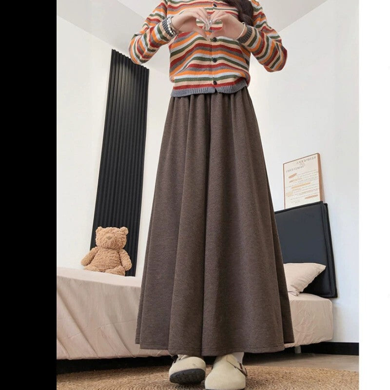 スカンツ レディース パンツ ボトムス ロングパンツ ワイドパンツ 膝下 ミモレ ロング ワイド Aライン 裾ワイド フェミニン タック ポケット ハイウエスト ウエストゴム きれいめ シンプル カジュアル 上品 おしゃれ こなれ感 ベーシック ナチュラル シック 無地 秋 冬 ママ 通勤 学生 学校 通学 デート お出かけ 旅行 公園 女子会 休日 ショッピング カフェ お家時間 コーデ 楽ちん 体型カバー 普段使い 着回し XL 2XL 3XL 4XL 5XL 大きいサイズ 黒 茶色 ダークグレー