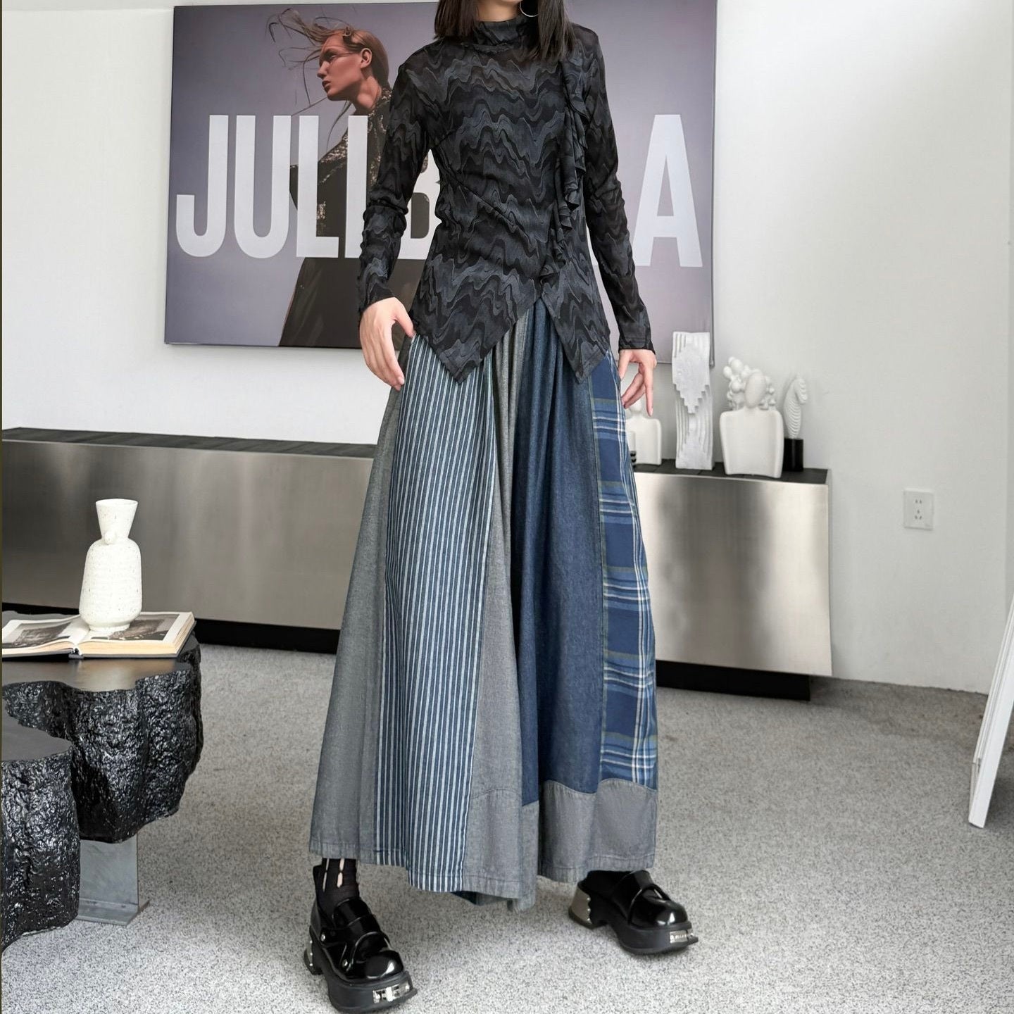 レディース パンツ ボトムス ロングパンツ ワイドパンツ 丈長 フルレングス ストリート 配色 かわいい 大人可愛い カジュアル おしゃれ かっこいい メンズライク マニッシュ 個性的 クール ヴィンテージ アメリカン カントリー アクティブ ワイルド 無地 チェック ストライプ パッチワーク オールシーズン お出かけ 女子会 休日 ショッピング ライブ カフェ フェス ランチ 体型カバー 脚長 普段使い 着回し トレンド 流行 インスタ映え ビッグ ゆったり ゆる フリーサイズ ワンサイズ ブルー 青