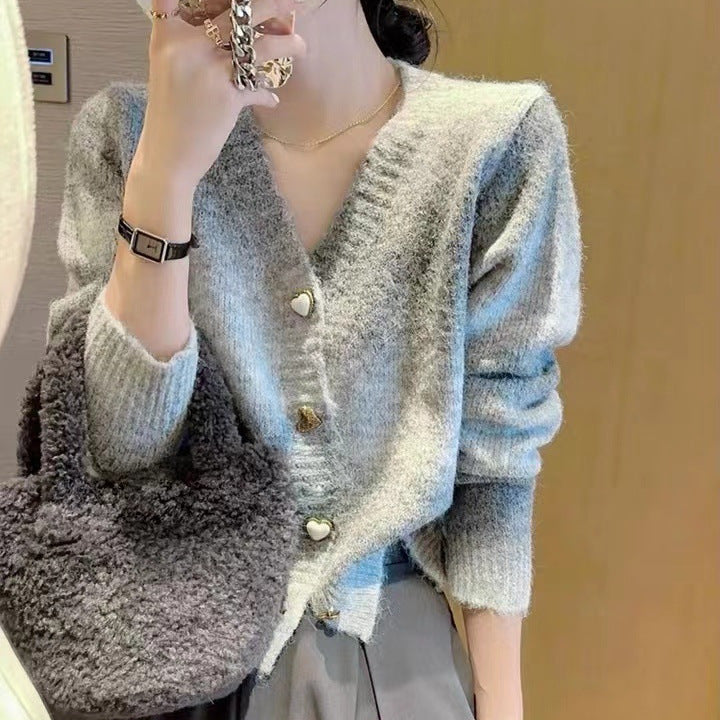 レディース トップス ニット カーディガン 上着 前開き 萌袖 もこもこ ふわふわ かわいい 大人可愛い きれいめ 上品 おしゃれ こなれ感 ラフ モード系 エレガント とろみ感 抜け感 ラブリー キュート 無地 秋 冬 誕生日 クリスマス バレンタイン ママ デート お出かけ 旅行 公園 女子会 休日 ショッピング 発表会 コンサート ライブ お花見 合コン コンパ カフェ 婚活 フェス ランチ お家時間 普段使い 着回し モテ 清楚 定番 フリーサイズ グレー ピンク オレンジ ブルー パステル