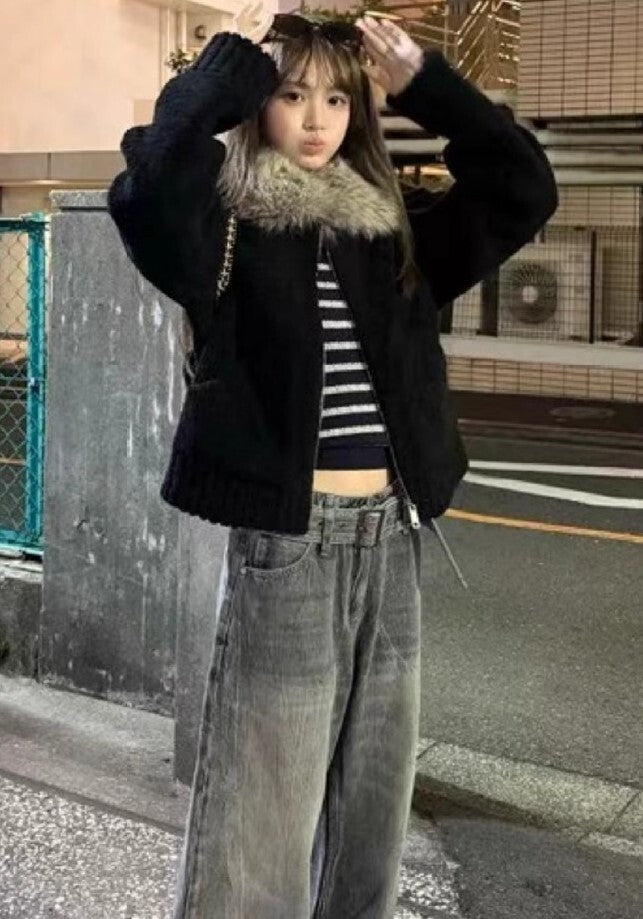 レディース コート アウター 上着 羽織 前開き ミディアム ショート 長袖 ドロップショルダー 襟付き オーバーサイズ ファスナー ポケット フェイクファー かわいい 大人可愛い シンプル カジュアル おしゃれ レトロ こなれ感 ラフ スポーティー ガーリー 存在感 ベーシック ワイルド 無地 秋 冬 ママ 通勤 学生 デート お出かけ お泊まり アウトドア イベント 旅行 公園 女子会 休日 ショッピング カフェ ランチ 韓国 モテS M L ゆったり ゆる ブラック ベーシックカラー 大人カラー
