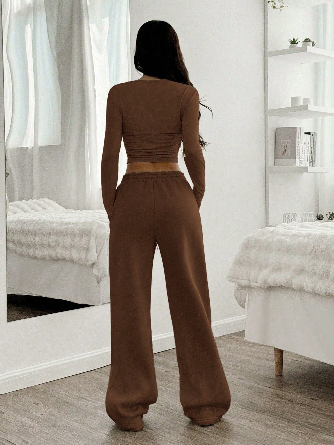 レディース トップス パンツ ボトムス カットソー プルオーバー セットアップ ロングパンツ ワイドパンツ ショート ロング 長袖 ラウンドネック 襟なし スリム 細身 ストリート ポケット ウエストゴム ドロスト かわいい シンプル カジュアル おしゃれ かっこいい ラフ こなれ感 メンズライク ボーイッシュ クール 抜け感 無地 春 秋 ママ 学生 学校 通学 部活 旅行 ジム 公園 休日 コーデ 楽ちん 普段使い 着回し XS S M L 小さいサイズ ブラック ブラウン グレー ベーシックカラー