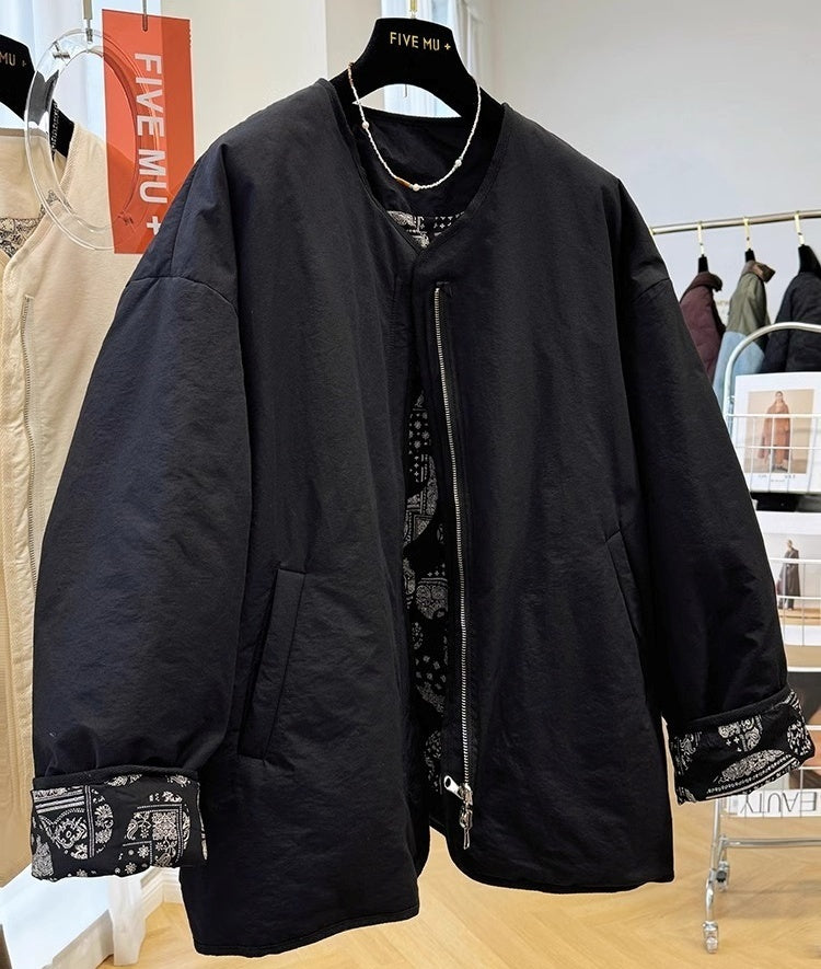 アウター ジャケット 上着 長袖 ラウンドネック 前開き ファスナー ポケット 裏地 ミディアム丈 ヴィンテージ風 かわいい 可愛い 大人可愛い きれいめ シンプル レトロ おしゃれ かっこいい カジュアル こなれ感 個性的 魅力的 主役級 存在感 抜け感 秋 冬 ベーシック ナチュラル エレガント 無地 女性用 レディース ママ マタニティ OL 通勤 学生 通学 デート お出かけ 旅行 休日 アウトドア カフェ ショッピング 普段使い デイリー 着回し S M L トレンド モテ 高見え 高級感