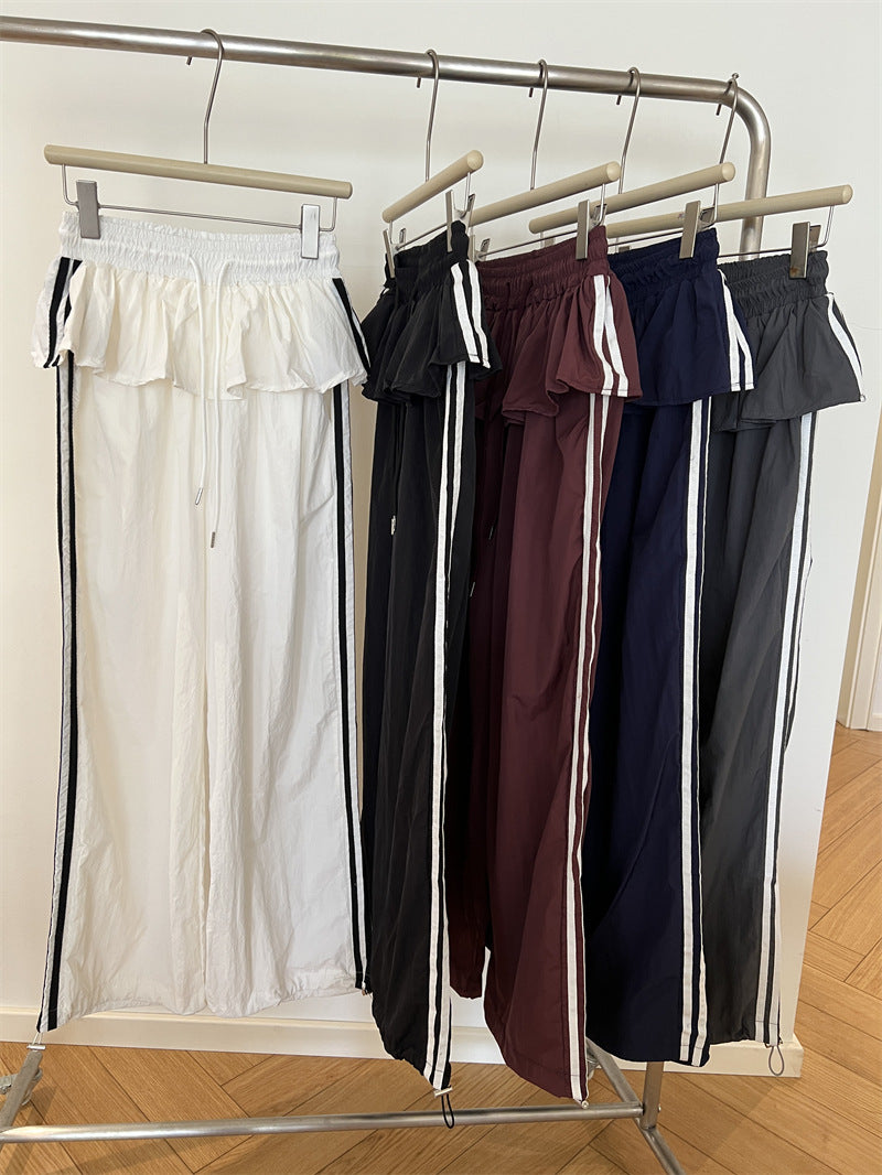 レディース パンツ ボトムス ロングパンツ ロング ワイド フレア ストレート Iライン フリル ポケット ハイウエスト ウエストゴム 薄手 大人可愛い シンプル カジュアル おしゃれ かっこいい こなれ感 ラフ ボーイッシュ スポーティー 個性的 主役級 存在感 春 夏 秋 冬 ロングシーズン ママ デート お出かけ 旅行 ジム 公園 女子会 合コン 重ね着 韓国 オルチャン 楽ちん 体型カバー 普段使い 着回し レイヤード インスタ映え フリーサイズ 白 ホワイト 黒 ブラック