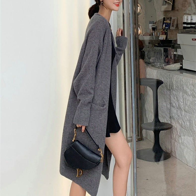 レディース トップス ニット カーディガン ロング 長袖 ストレート Iライン フェミニン ストリート ポケット 前開き 大人可愛い きれいめ シンプル カジュアル 上品 おしゃれ こなれ感 ガーリー クラシカル ベーシック アクティブ ナチュラル シック 無地 秋 冬 お出かけ カフェ ランチ 重ね着 暖かい 防寒 体型カバー 普段使い 着回し レイヤード ゆったり ゆる フリーサイズ ワンサイズ 白 ホワイト 黒 ブラック グレー ベージュ ピンク オレンジ 水色 ブルー ネイビー ライトブルー 青