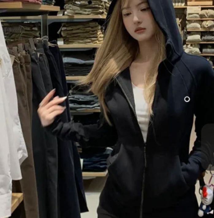 レディース トップス パーカー 上着 前開き 長袖 Vネック フード Iライン ファスナー ポケット かわいい 大人可愛い きれいめ シンプル カジュアル 上品 おしゃれ こなれ感 ラフ クール 主役級 存在感 抜け感 ナチュラル 無地 春 秋 冬 オールシーズン ロングシーズン 通勤 デート お出かけ イベント リゾート 旅行 公園 女子会 休日 ショッピング 韓国 オルチャン コーデ 楽ちん 体型カバー 普段使い 定番 S M L XL 黒 ブラック グレー