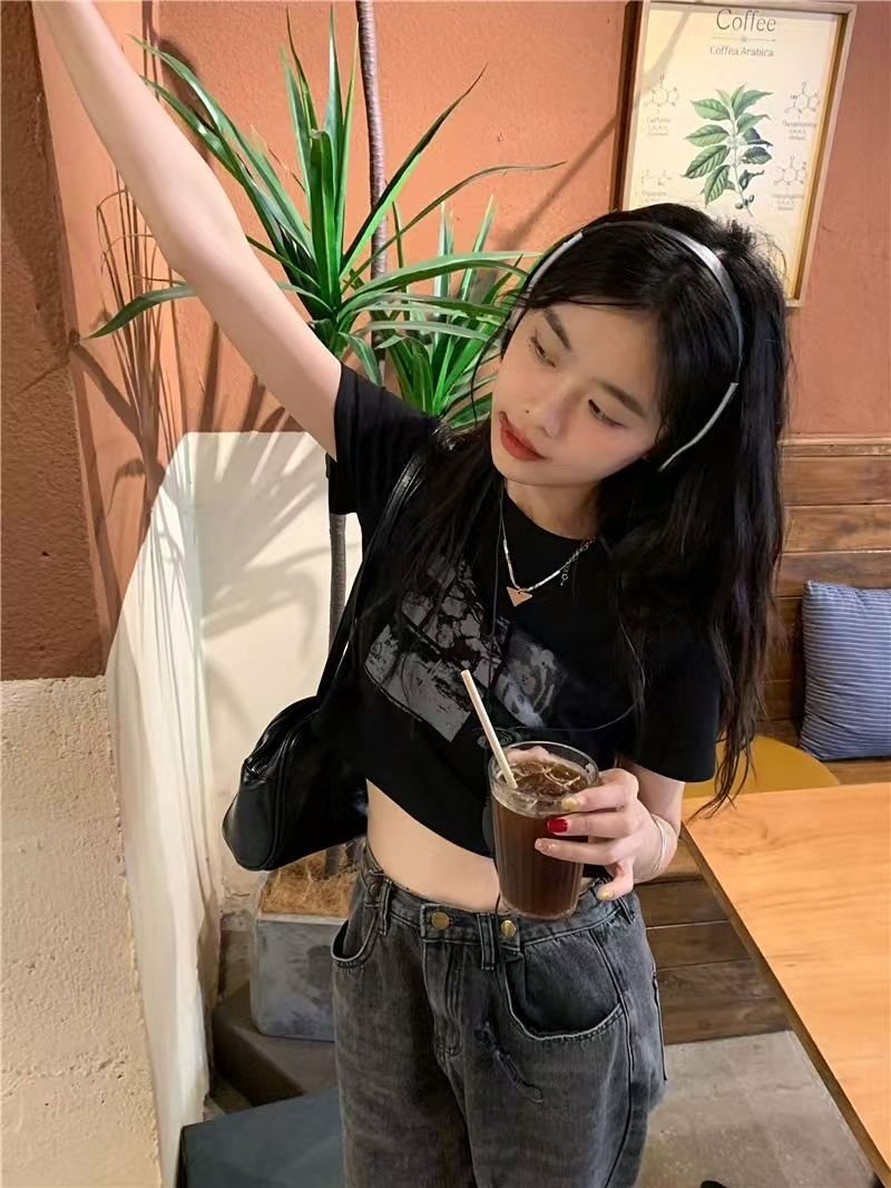 レディース トップス Tシャツ 半袖 ボーダー ストライプ プリント 春夏 カジュアル 春 ショート 夏 ラウンドネック タイト 学生 ブラック 細身 シャツ タイ インナー ポリエステル 着痩せ