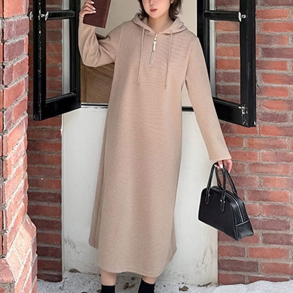 ワンピース ロングワンピース 長袖 ハーフジップ ロング丈 リラックス 部屋着 ルームウエア かわいい 可愛い 大人可愛い きれいめ シンプル レトロ おしゃれ かっこいい カジュアル こなれ感 個性的 主役級 存在感 抜け感 秋 冬 ベーシック ナチュラル キュート 無地 女性用 レディース ママ マタニティ OL 通勤 学生 通学 デート お出かけ 旅行 休日 ランチ カフェ ショッピング コンパ 普段使い デイリー 着回し 重ね着 XL 2XL 3XL 4XL トレンド モテ ゆったり 楽ちん