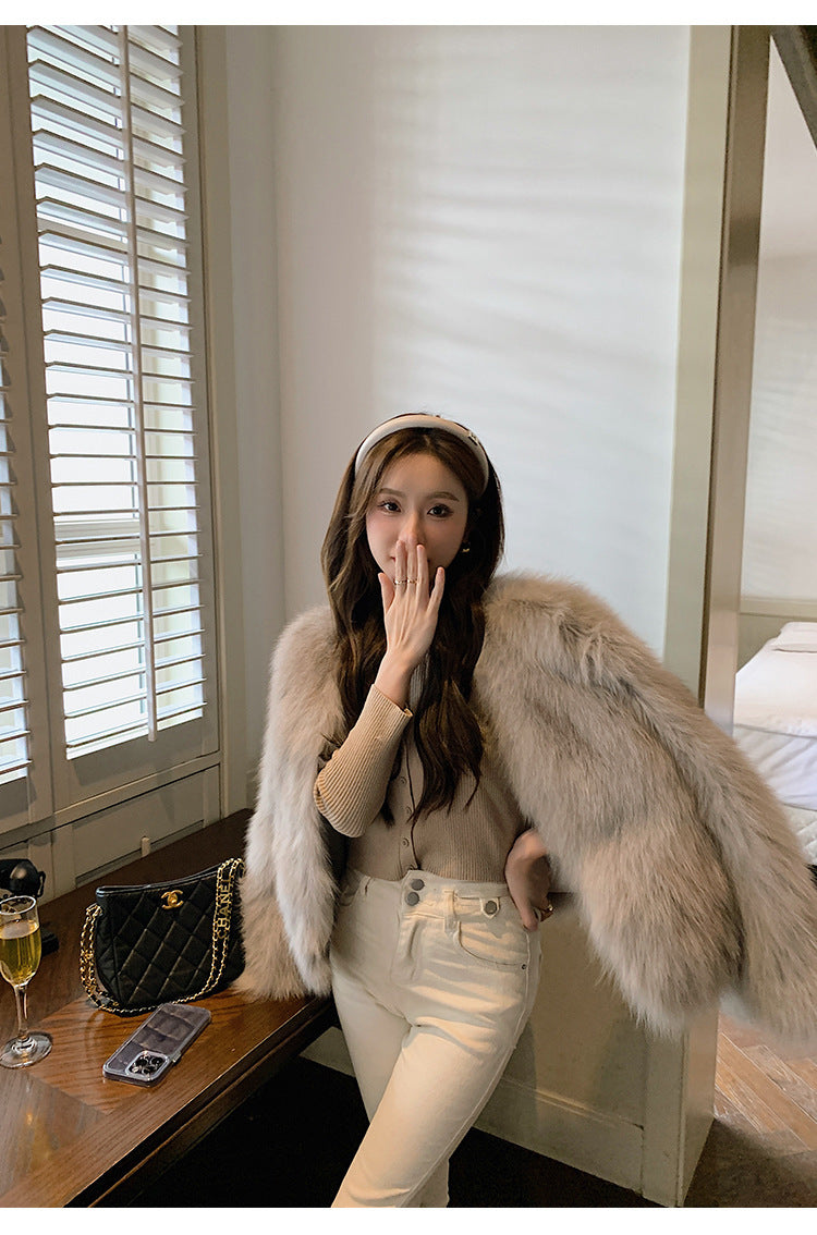 レディース  上着 アウター 羽織 前開き ノーカラージャケット 長袖 ボリューム袖 Vネック 襟なし ワイド もこもこ ふわふわ フェイクファー かわいい 大人可愛い シンプル おしゃれ こなれ感 存在感 ナチュラル 無地 秋 冬 誕生日 クリスマス バレンタイン ママ OL デート お出かけ パーティー イベント 旅行 レストラン 女子会 休日 ホテル ショッピング カフェ 普段使い 着回し 流行 ゆったり フリーサイズ ホワイト ブラック ライトグレー ダークグレー ベーシックカラー 大人カラー
