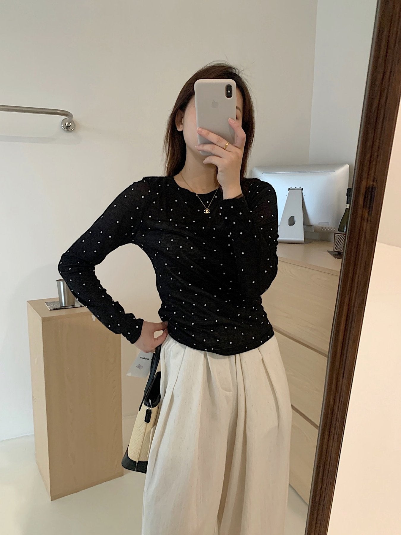 レディース Tシャツ 長袖 春夏 春 重ね着 夏 膝丈 ラウンドネック シャツ 透け感 ポリエステル ドット