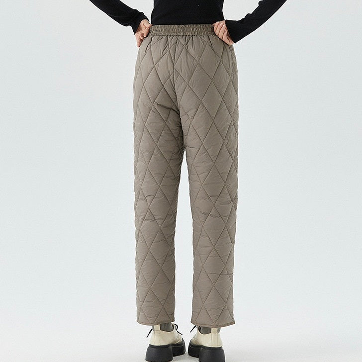 レディース パンツ ボトムス テーパードパンツ ロングパンツ アンクル丈 クロップド丈 ストリート ウエストゴム アメカジ フリース 厚手 裏起毛 綿 コットン おしゃれ かっこいい レトロ ベーシック アメリカン カントリー アクティブ ナチュラル ワイルド チェック 菱形 秋 冬 アウトドア キャンプ 旅行 楽ちん 暖かい 防寒 体型カバー 美脚 脚長 トレンド 流行 定番 M L XL 2XL 3XL 4XL 小さいサイズ 大きいサイズ ビッグ ゆったり ゆる 黒 ブラック グレー ベージュ ピンク